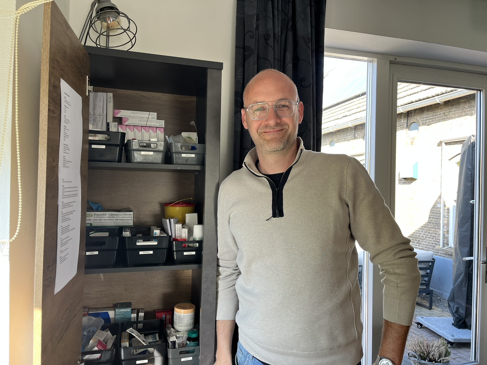 Henk de Jong van Thomashuis Ouderkerk bracht Thomashuizen bij elkaar om Medimo te gebruiken.